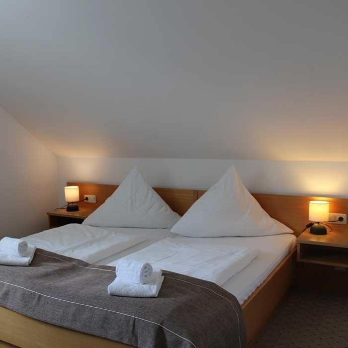 Stadthotel Deggendorf Exteriör bild